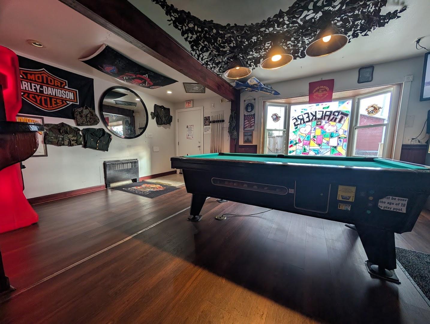 Tracker's Pub & Grub